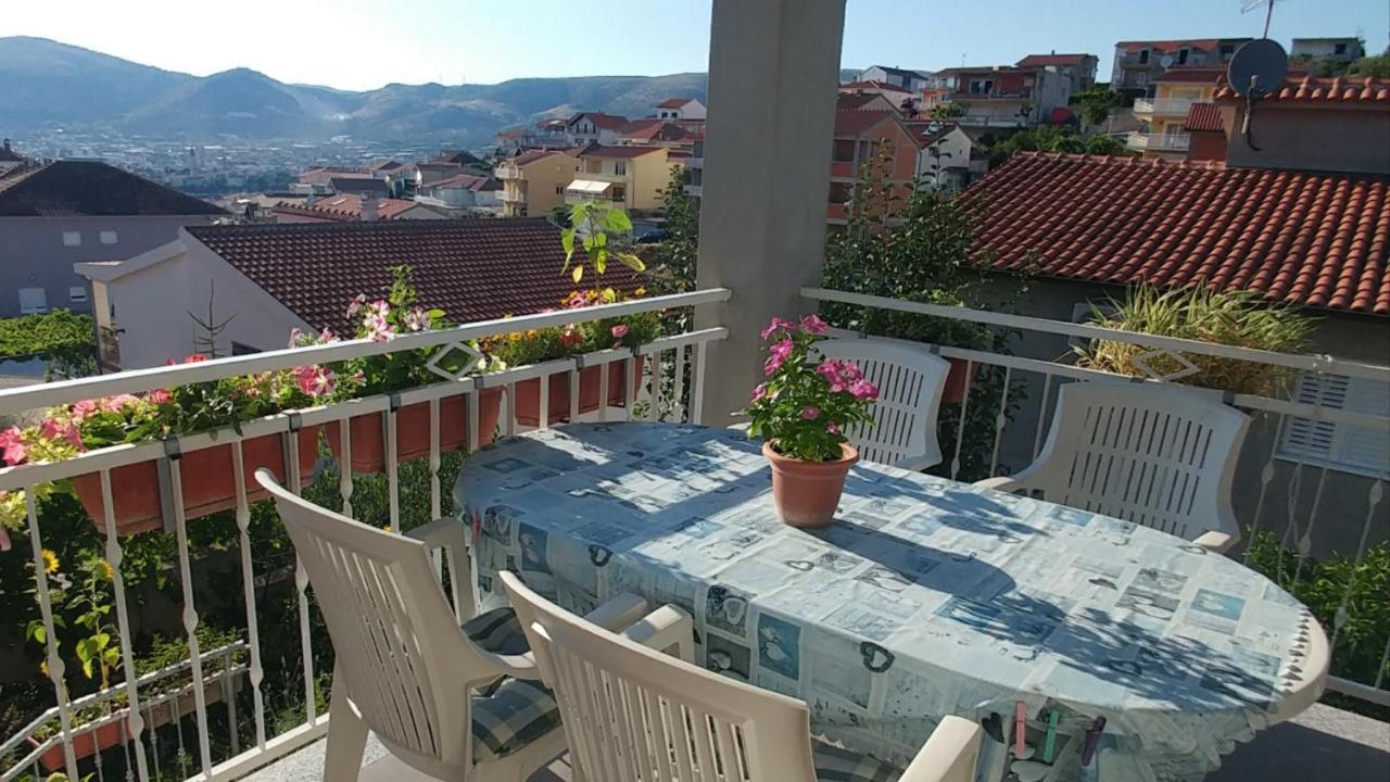 Apartment Tina Trogir Exterior photo