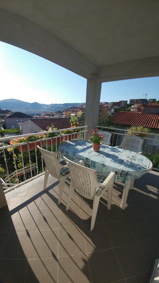 Apartment Tina Trogir Exterior photo