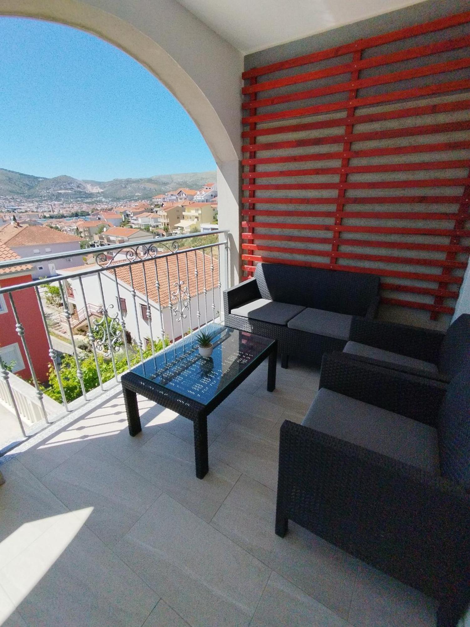 Apartment Tina Trogir Exterior photo