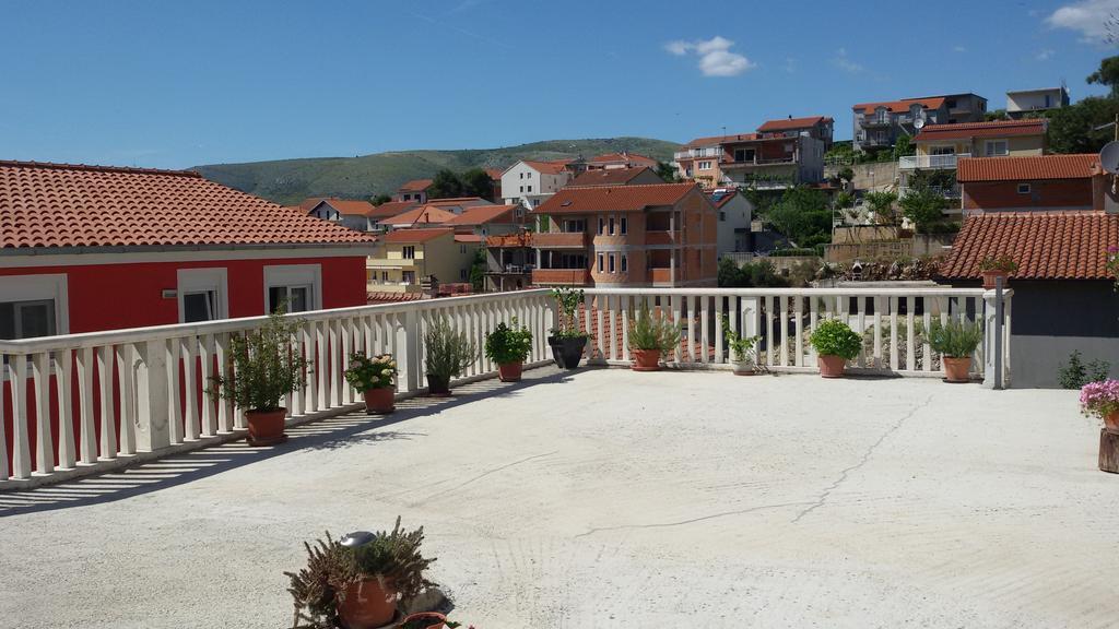 Apartment Tina Trogir Exterior photo