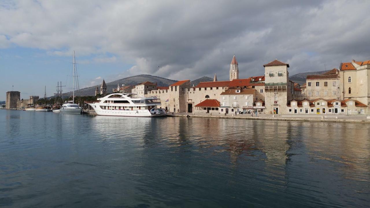 Apartment Tina Trogir Exterior photo