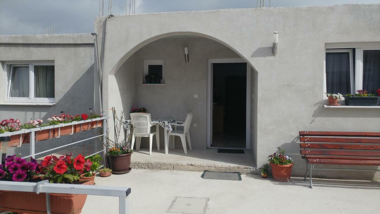 Apartment Tina Trogir Exterior photo